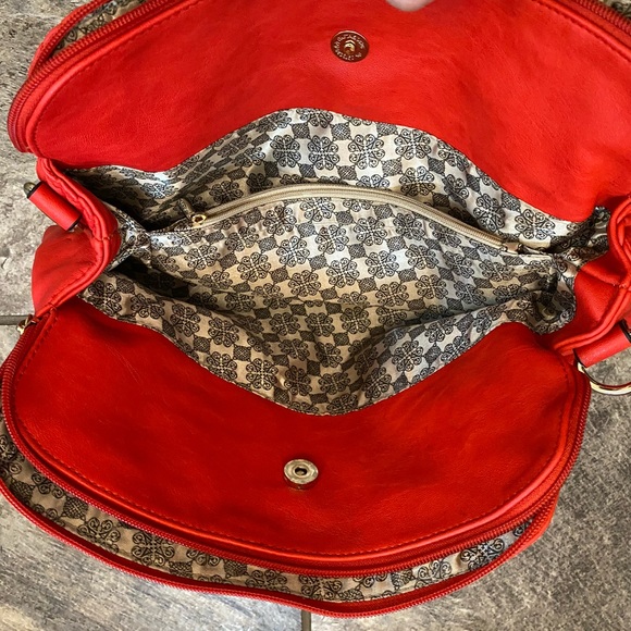 Fire Red Purse 🔥 - Picture 3 of 5